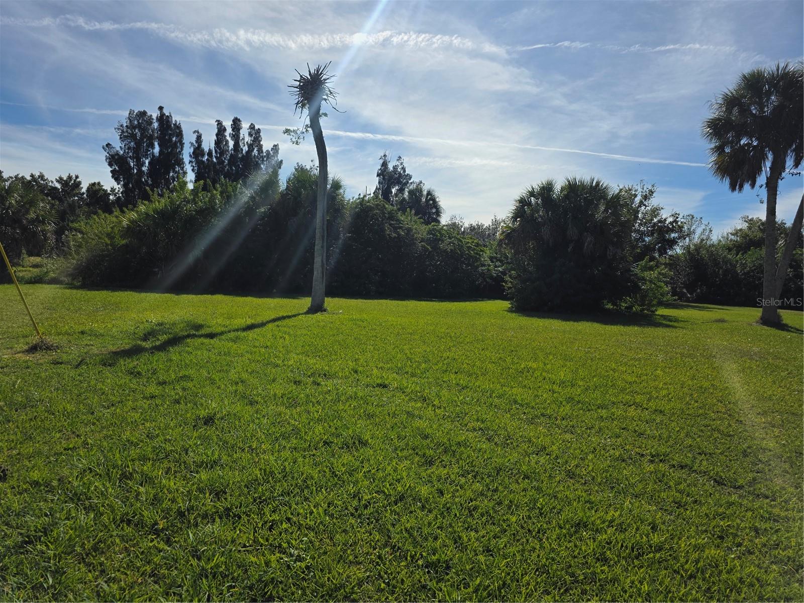 Image 4 of 6 For 7215 Riverside Dr.