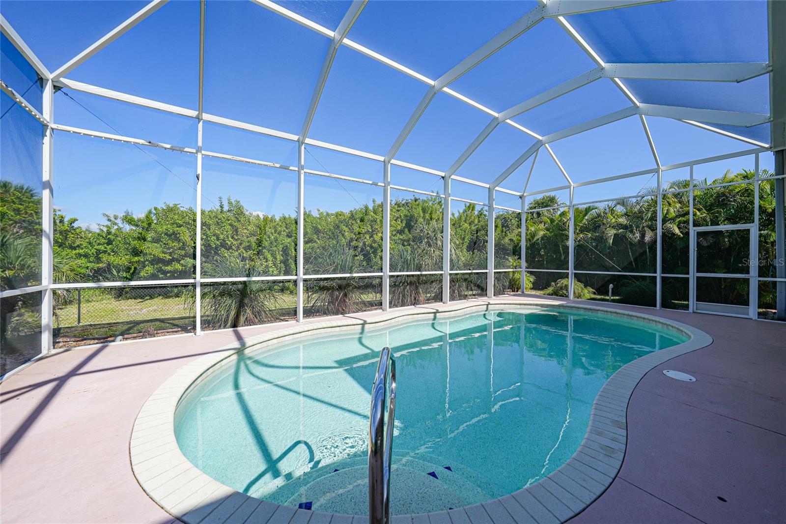 Image 19 of 42 For 10495 Atenia Street