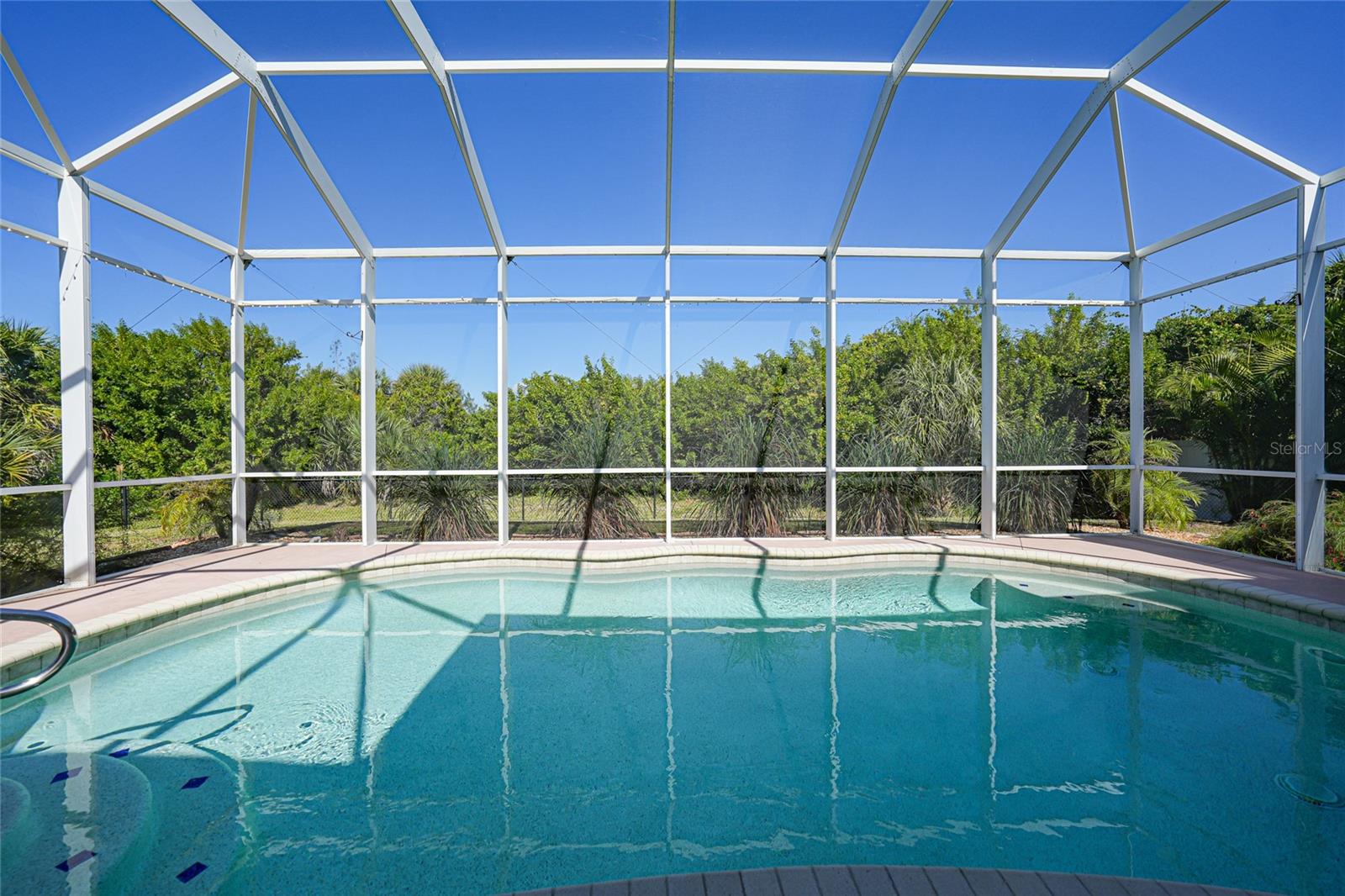 Image 21 of 42 For 10495 Atenia Street