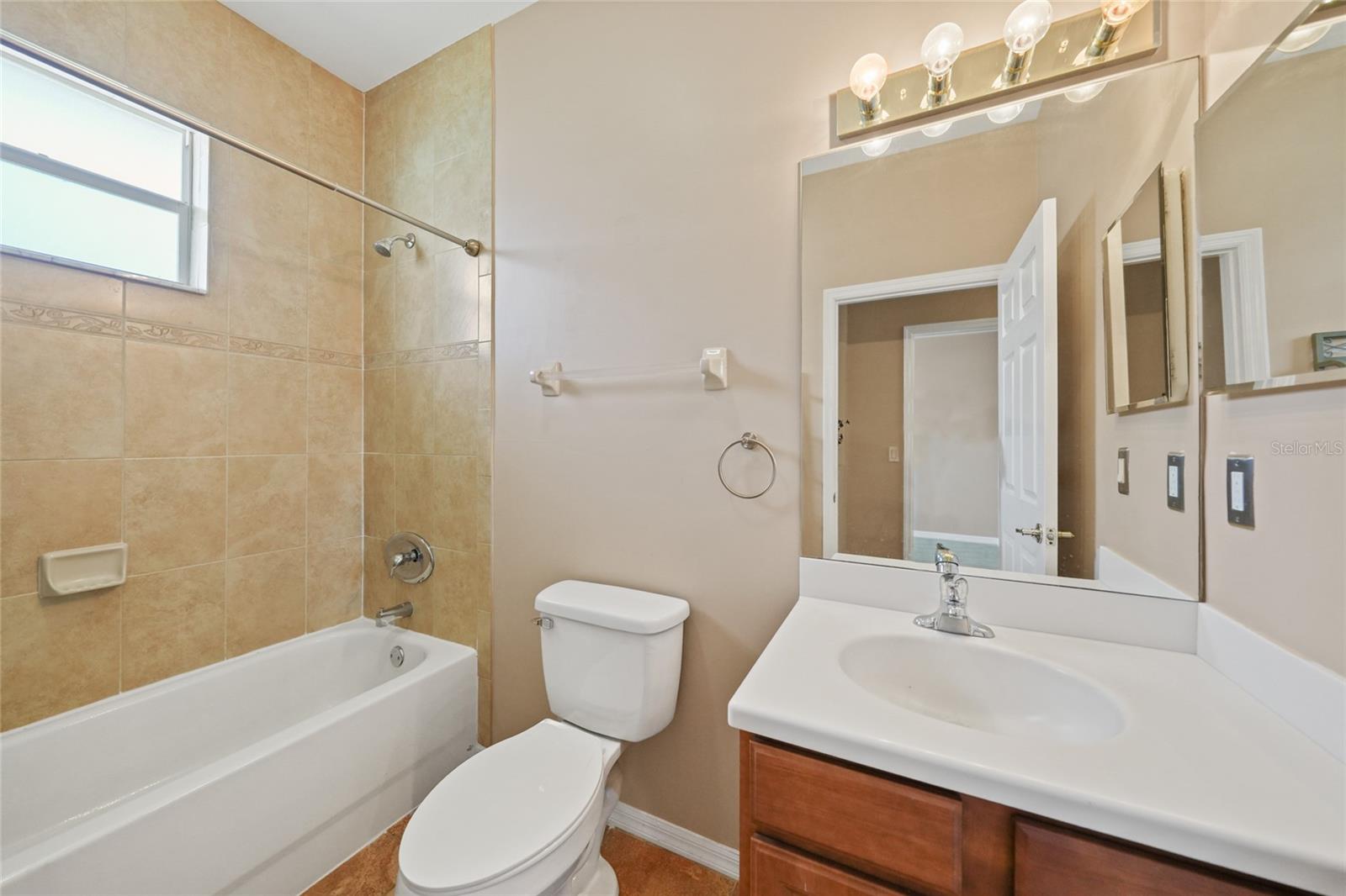 Image 29 of 42 For 10495 Atenia Street