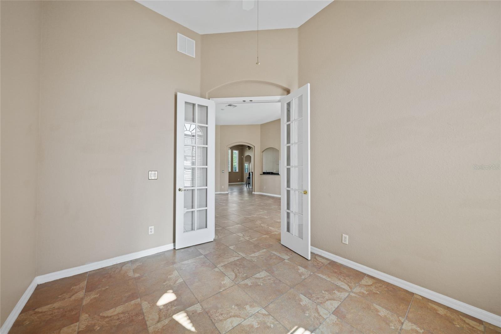 Image 7 of 42 For 10495 Atenia Street