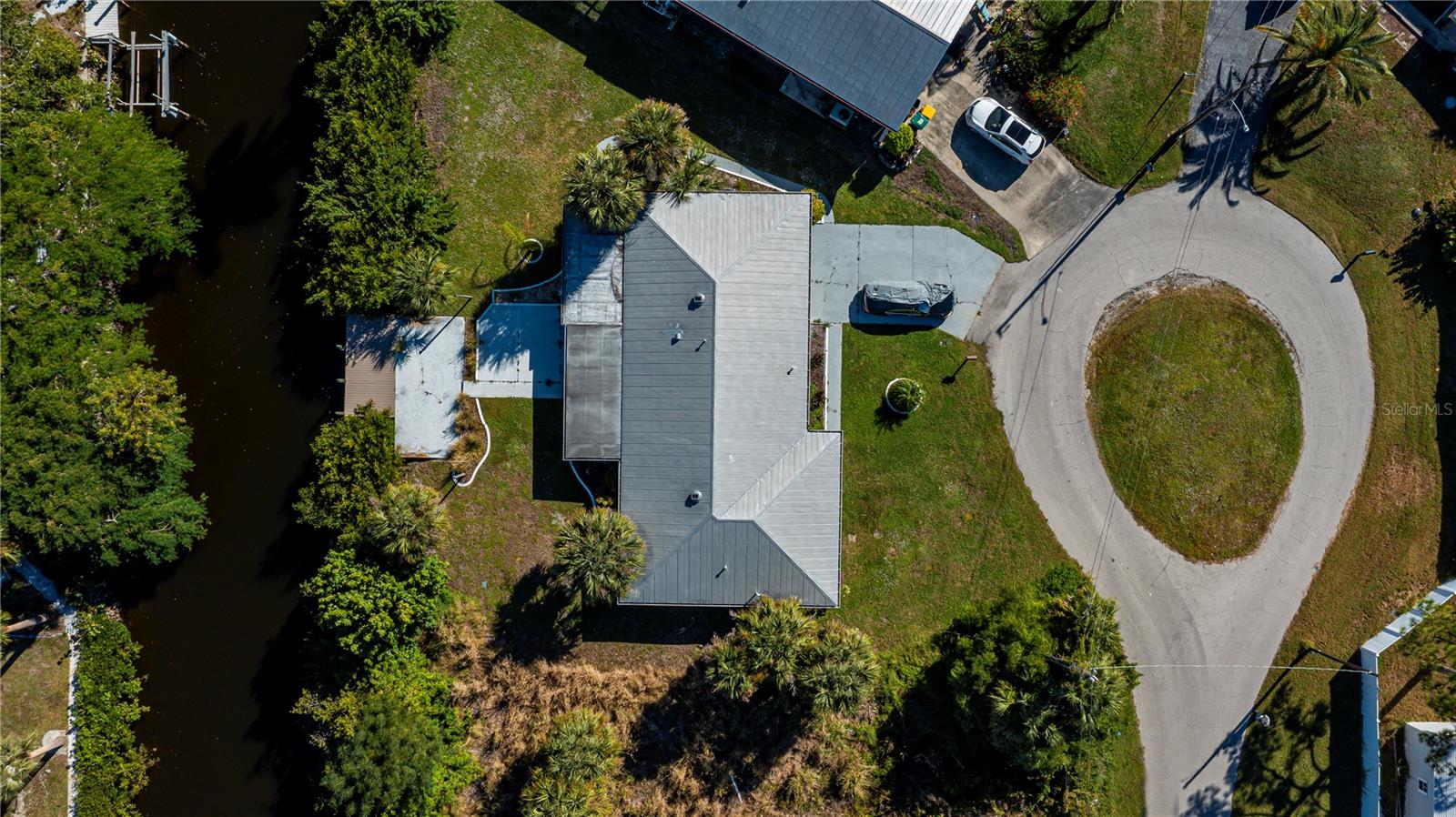 Image 4 of 82 For 2820 Marlin Place