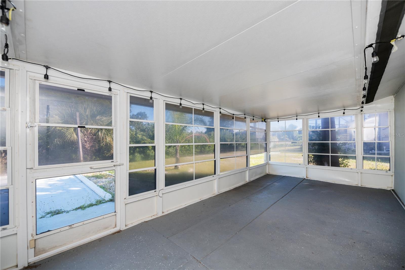 Image 44 of 82 For 2820 Marlin Place