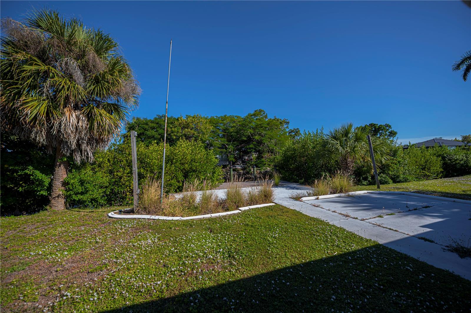 Image 57 of 82 For 2820 Marlin Place