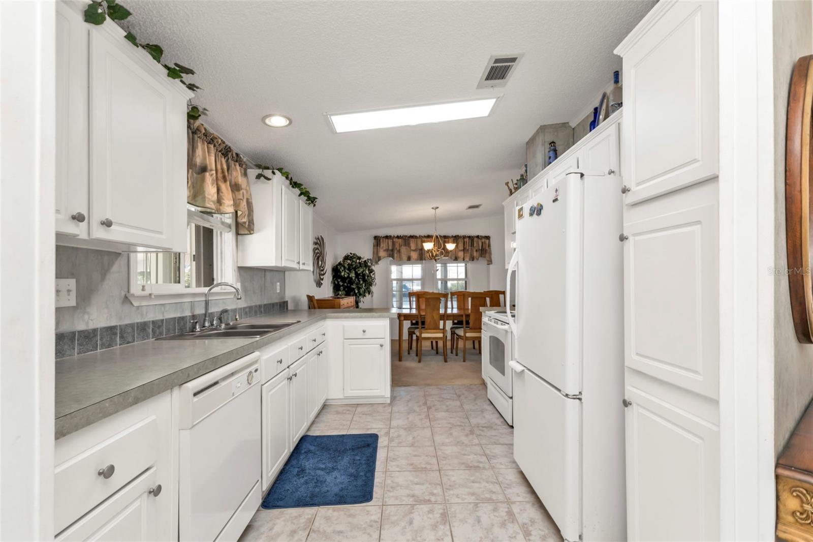 Image 14 of 71 For 771 Tangerine Court