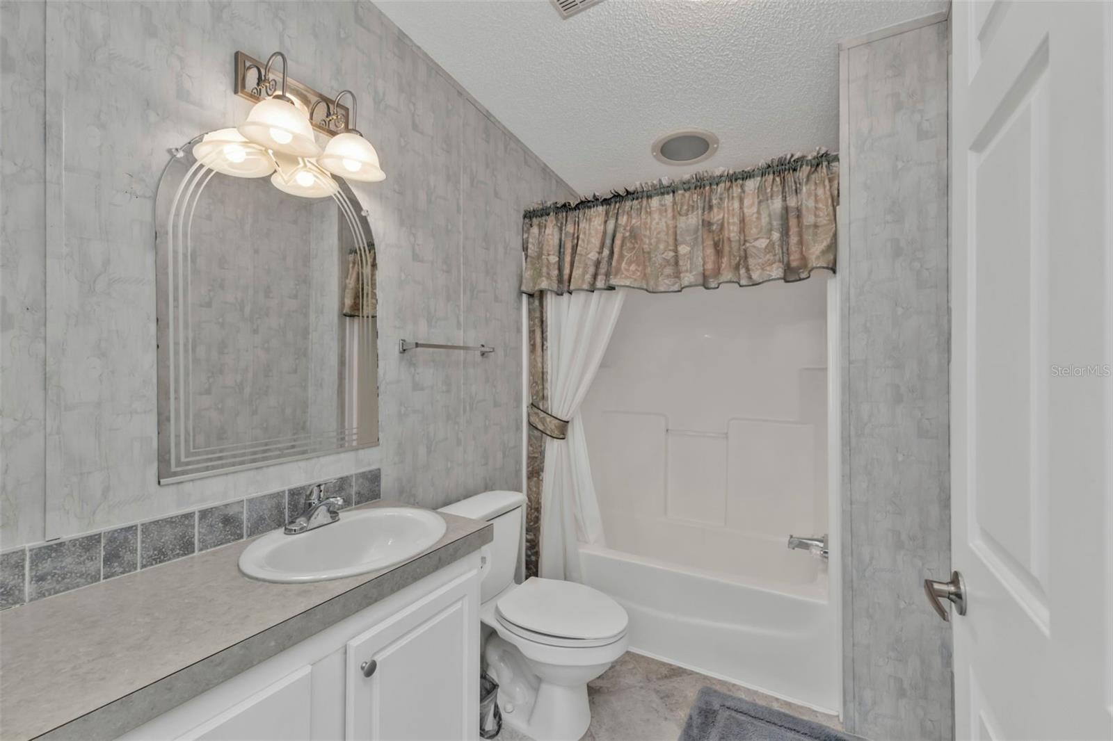 Image 31 of 71 For 771 Tangerine Court