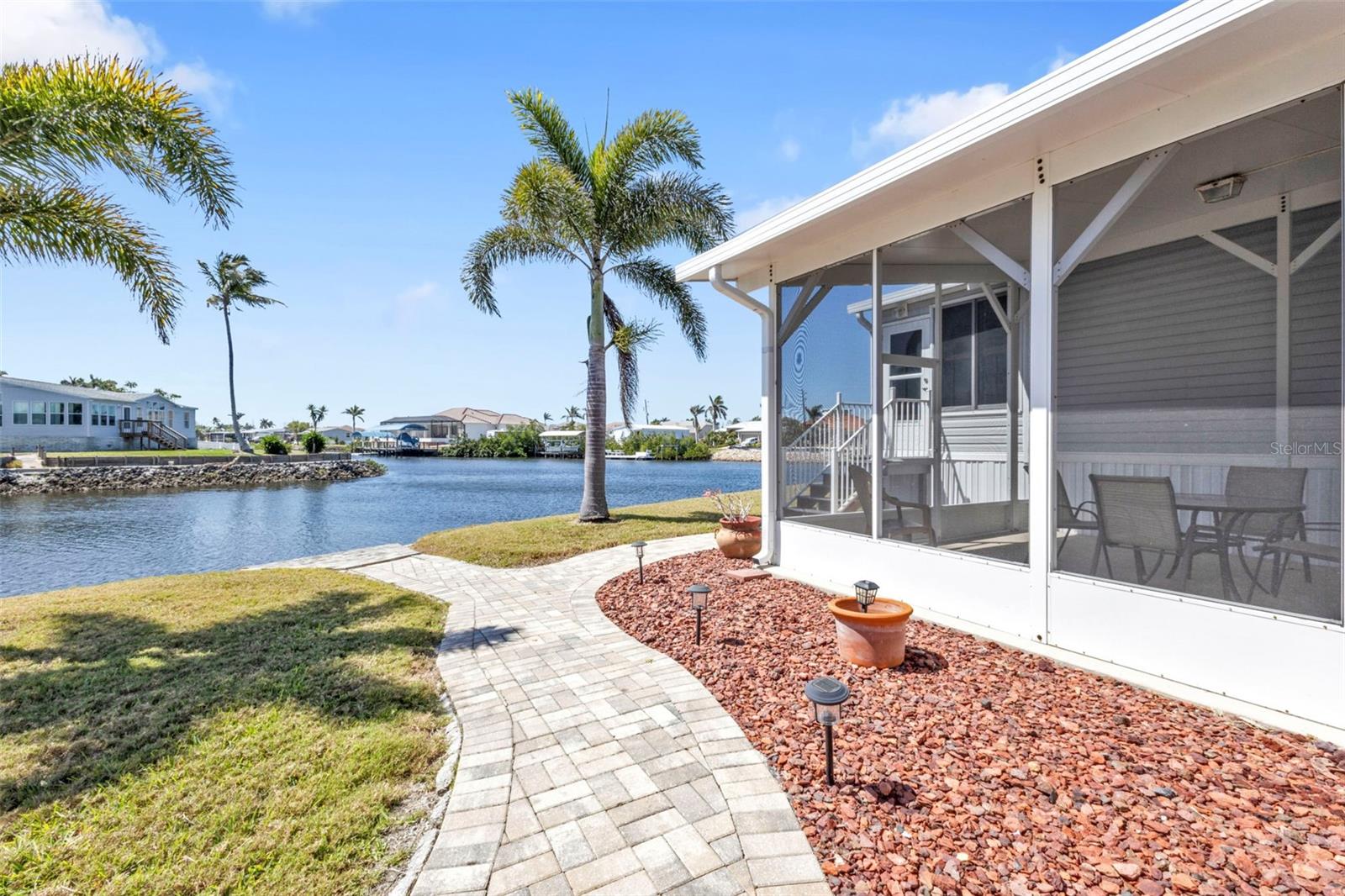 Image 4 of 71 For 771 Tangerine Court