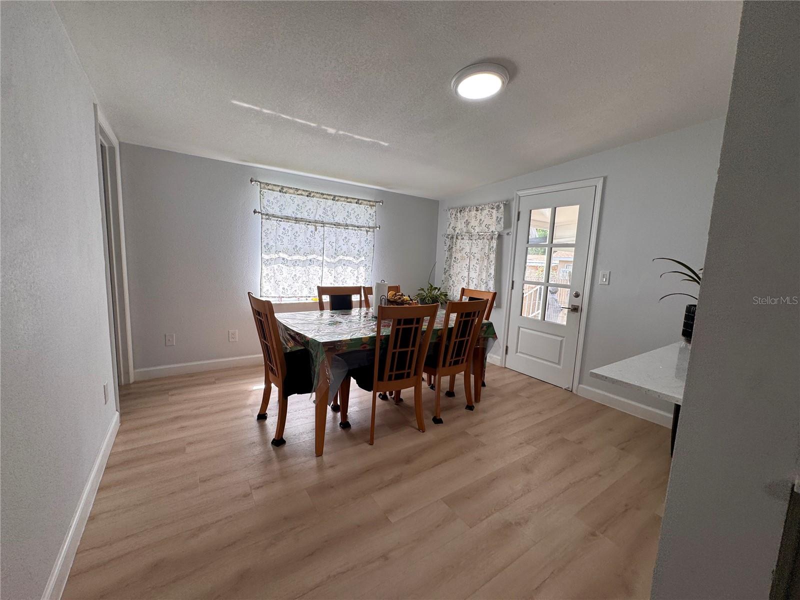 Image 12 of 31 For 125 Ridgewood Drive