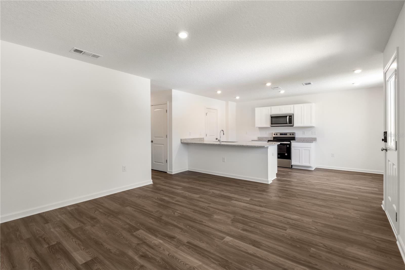 Image 6 of 13 For 1439 Bayberry Street