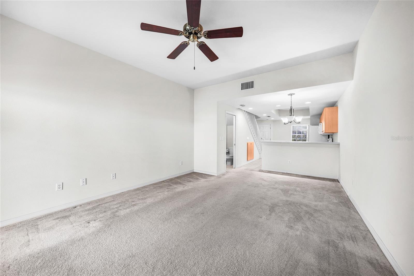 Image 16 of 49 For 1246 Rio De Janeiro Avenue 505