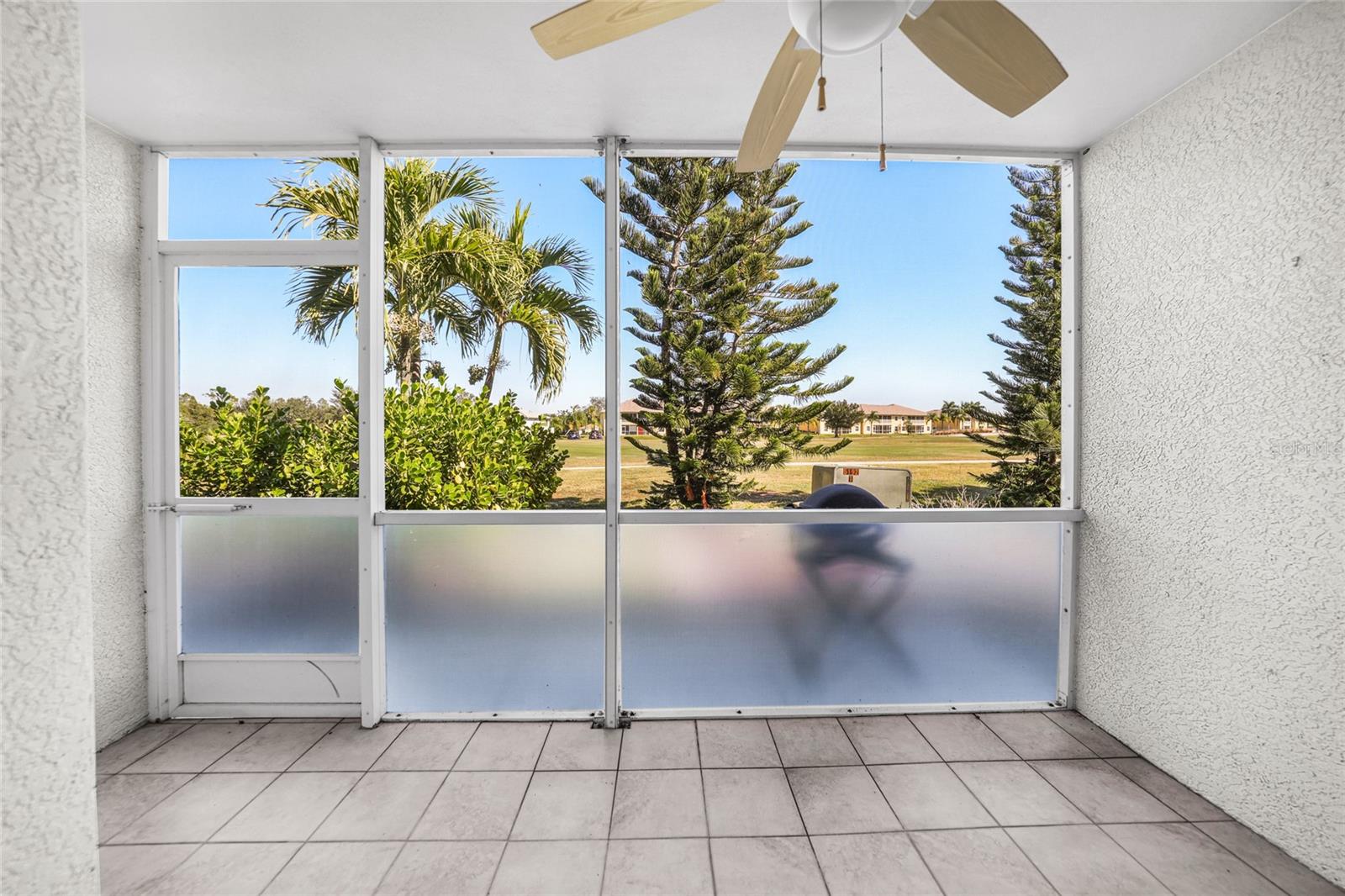 Image 17 of 49 For 1246 Rio De Janeiro Avenue 505