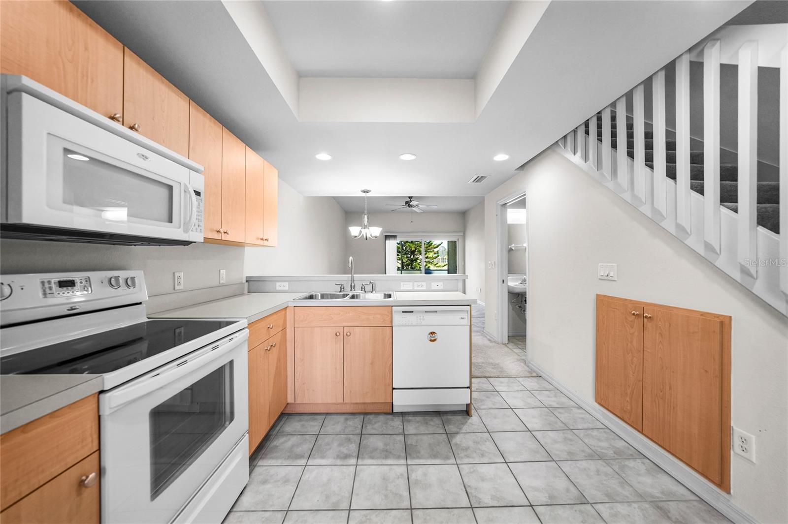 Image 8 of 49 For 1246 Rio De Janeiro Avenue 505