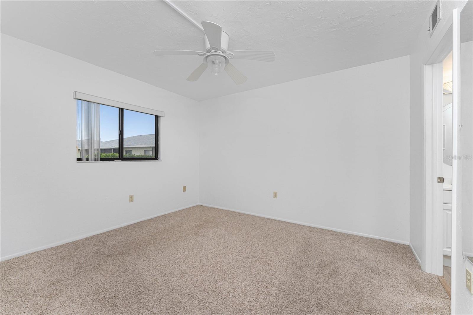 Image 31 of 55 For 25225 Rampart Boulevard 1602