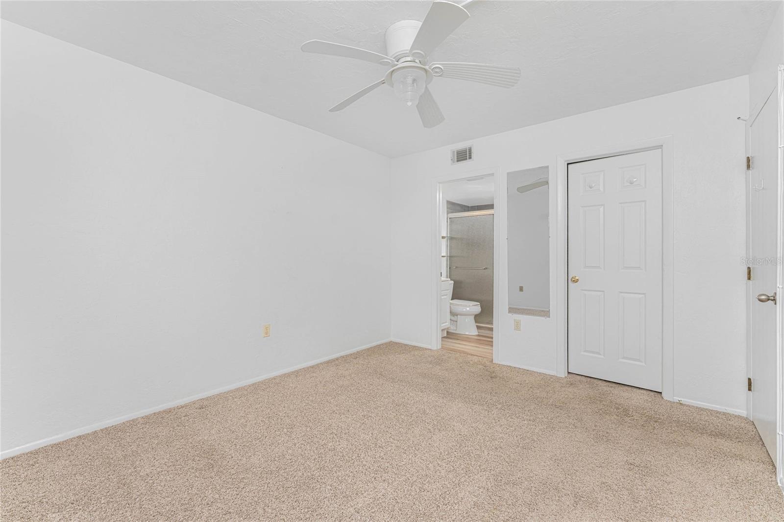 Image 33 of 55 For 25225 Rampart Boulevard 1602