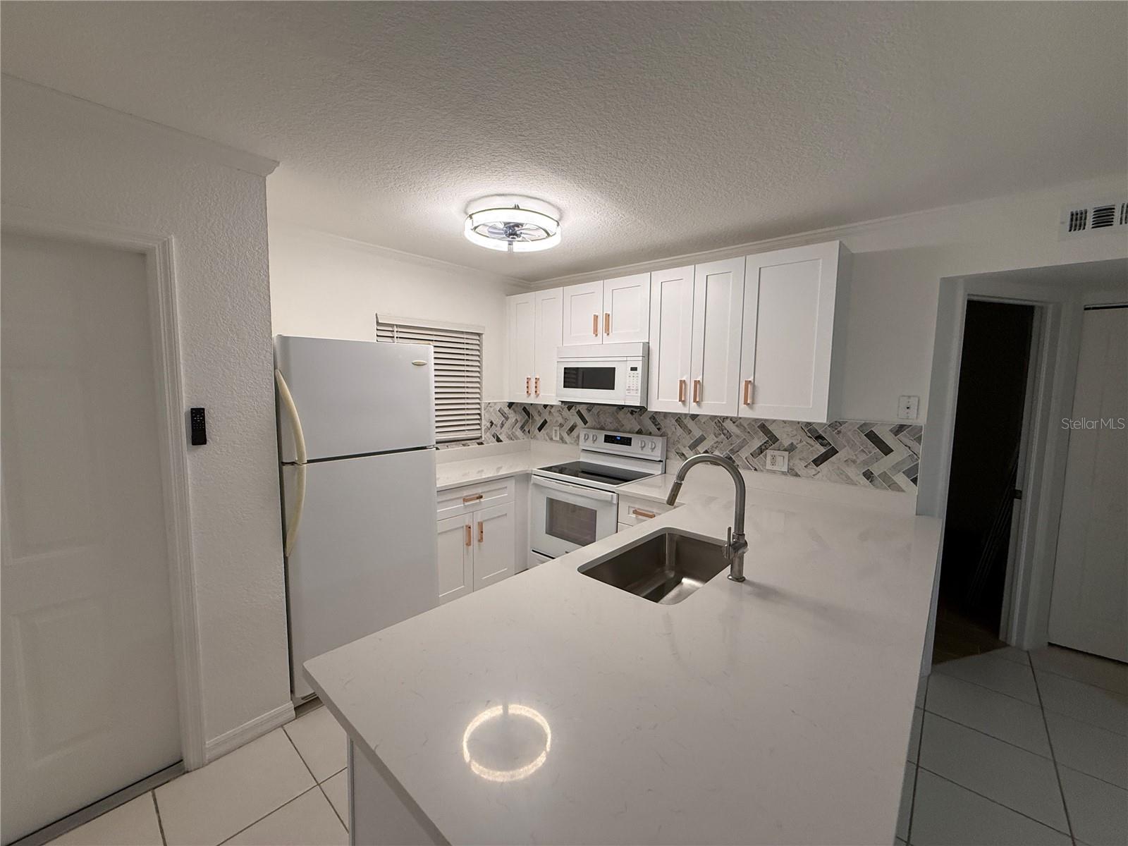 Image 3 of 17 For 25050 Sandhill Boulevard A1