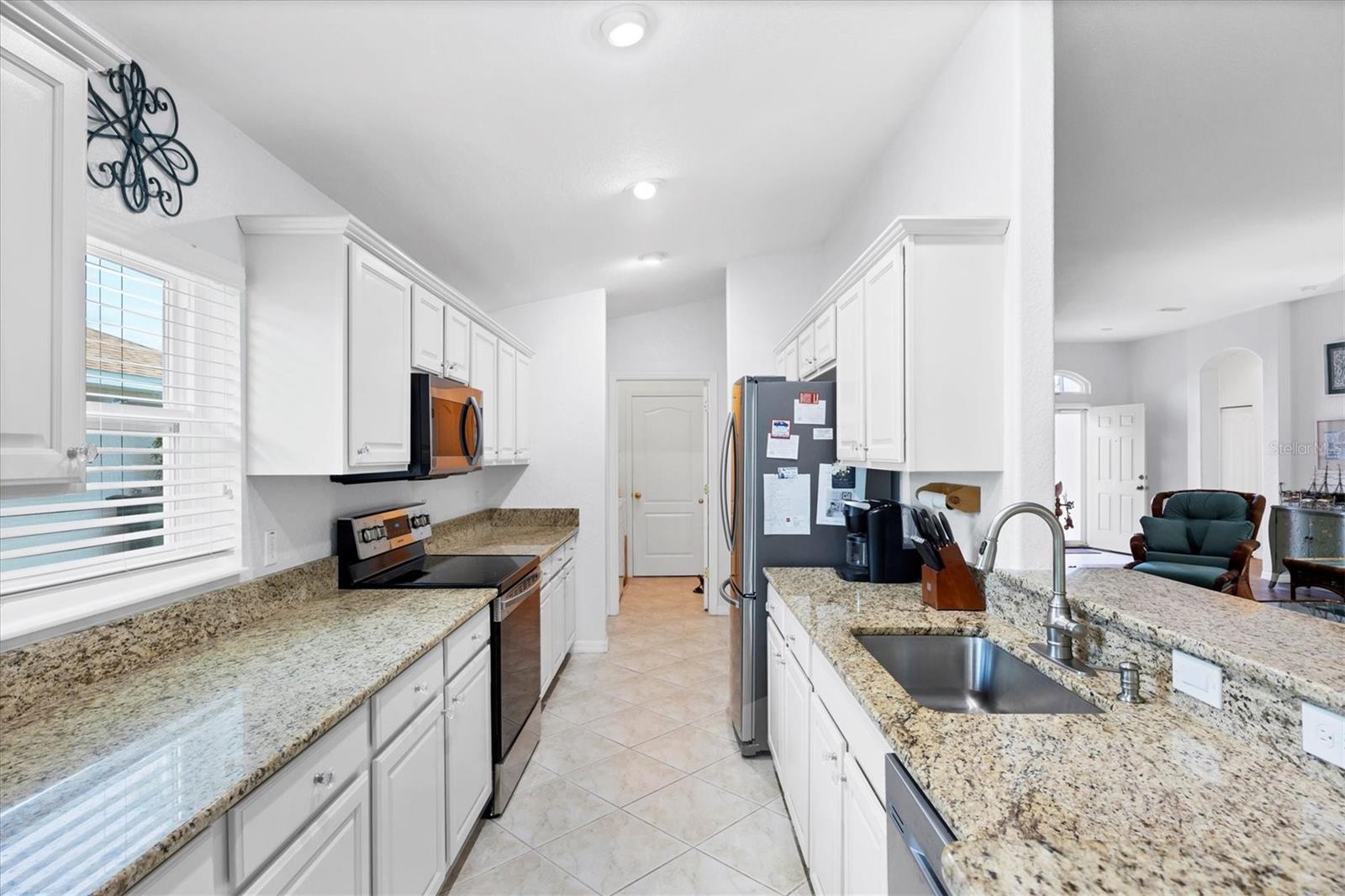 Image 13 of 56 For 2137 Boxwood Street