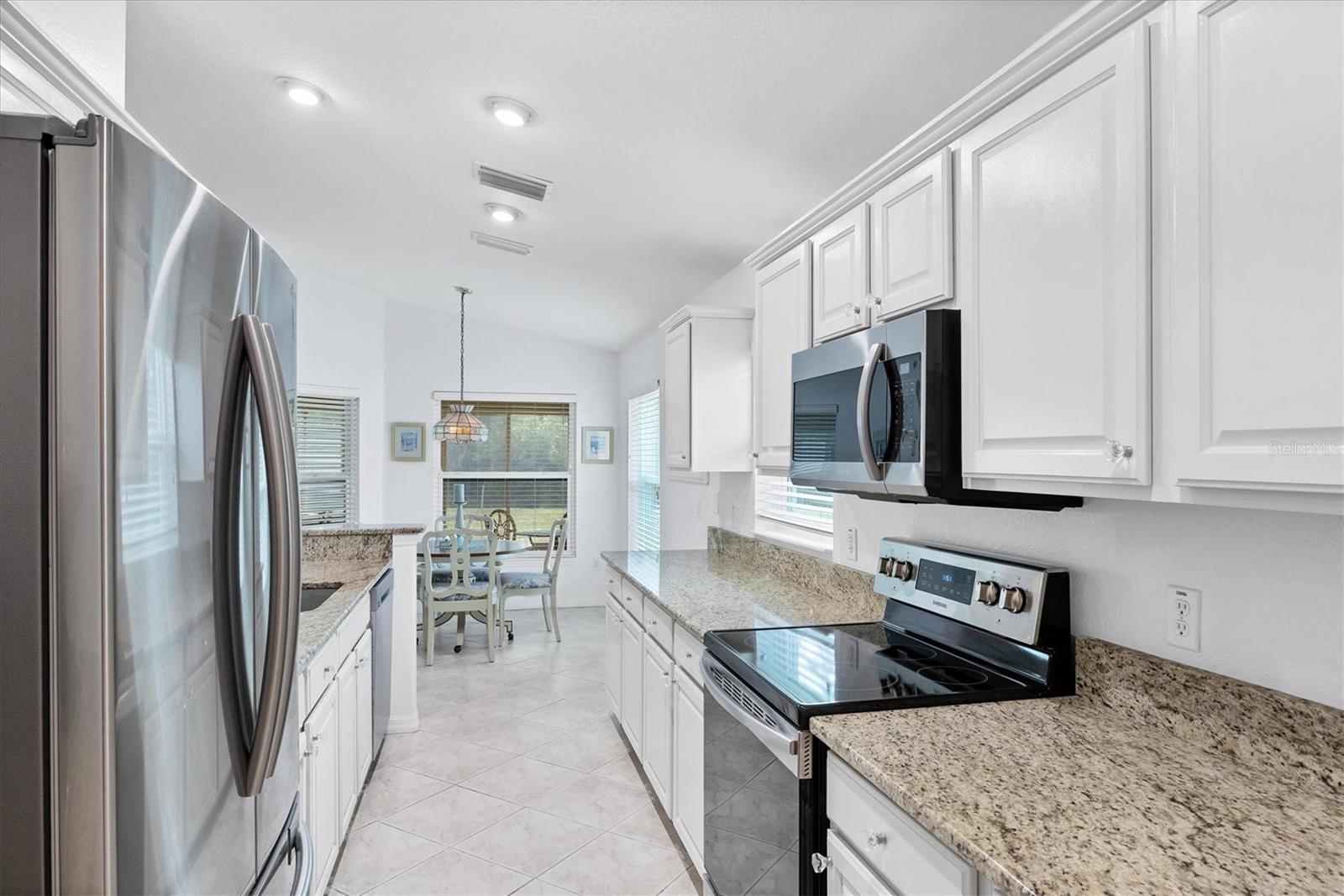 Image 14 of 56 For 2137 Boxwood Street