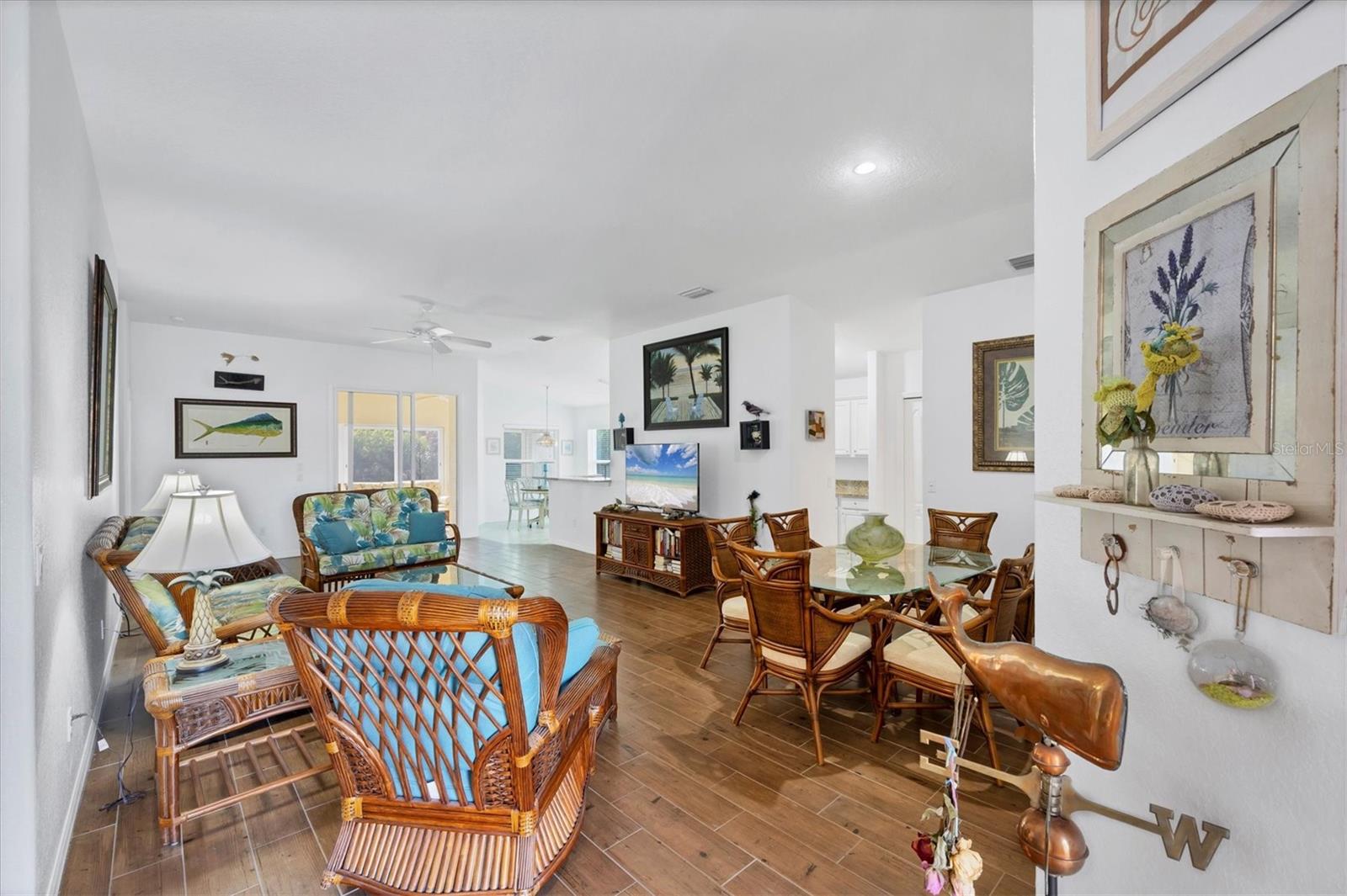 Image 7 of 56 For 2137 Boxwood Street