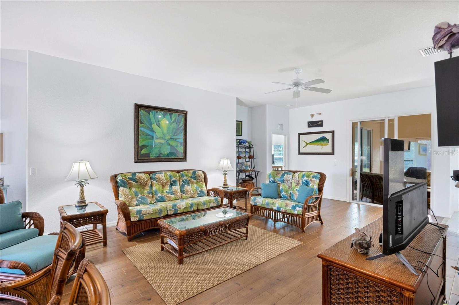 Image 8 of 56 For 2137 Boxwood Street