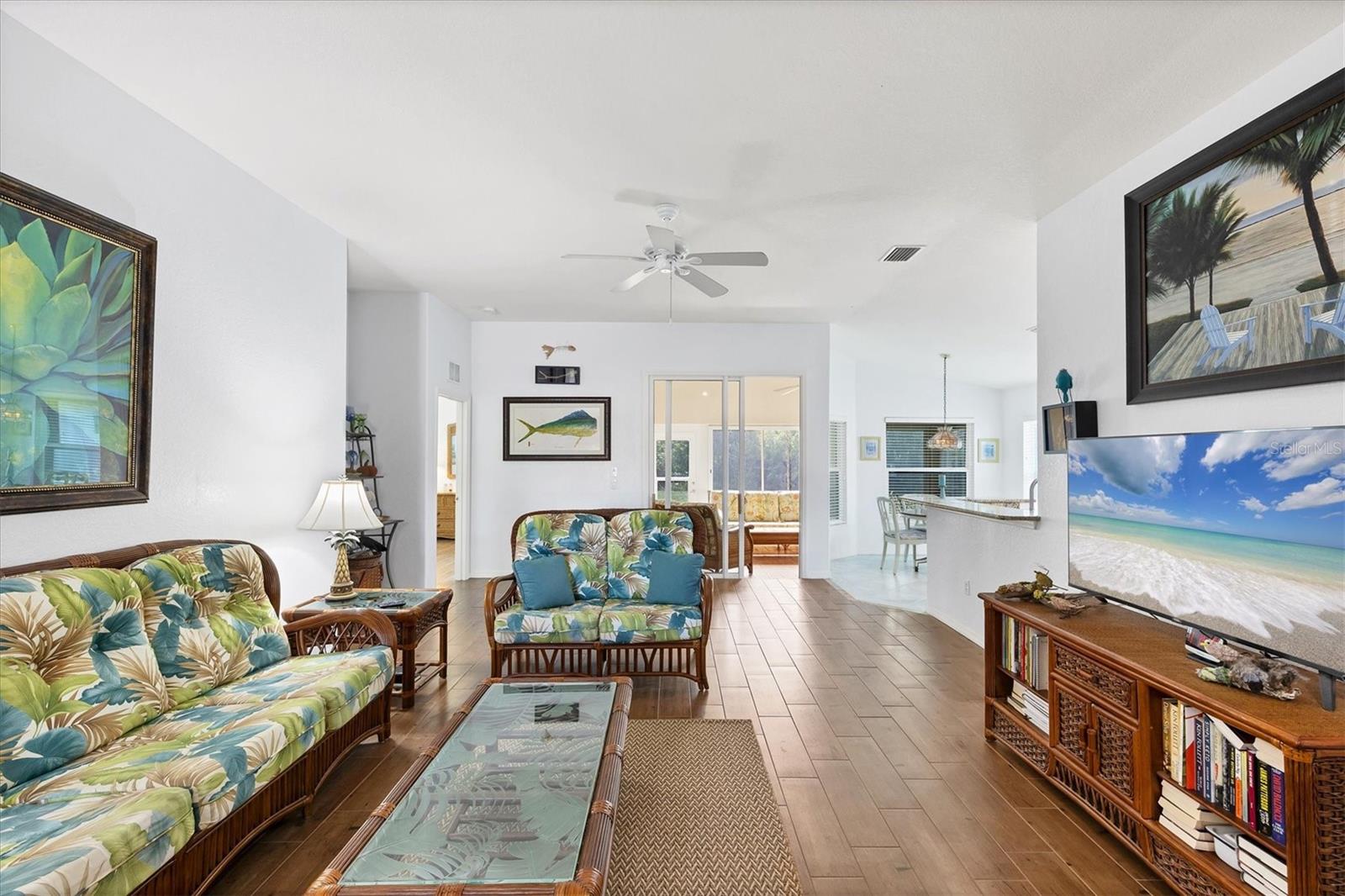 Image 9 of 56 For 2137 Boxwood Street