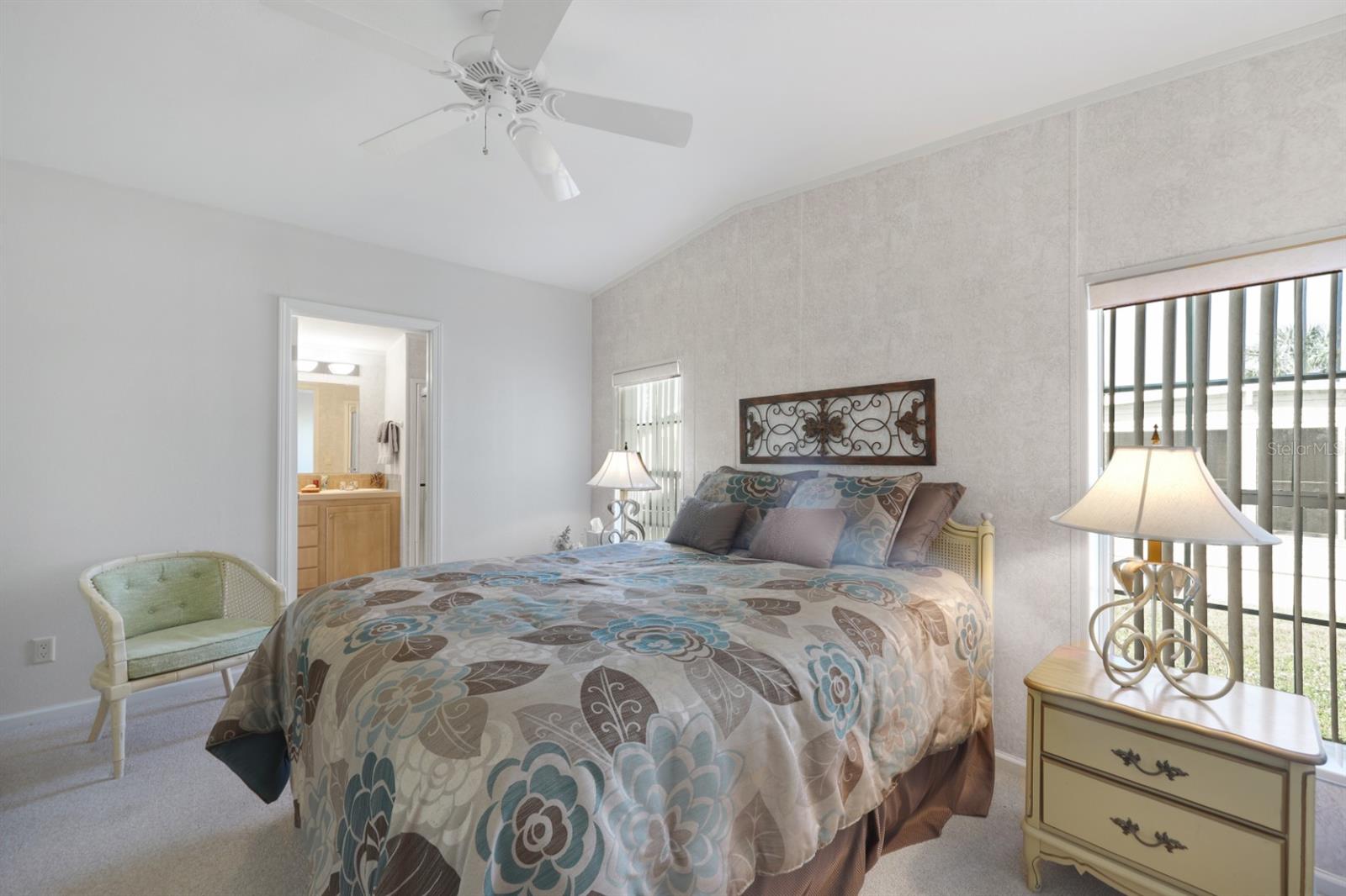 Image 20 of 85 For 2100 Kings Highway 1090