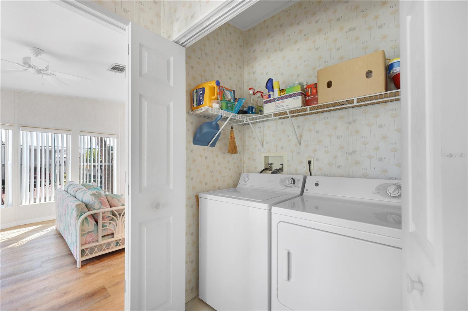 Image 28 of 85 For 2100 Kings Highway 1090