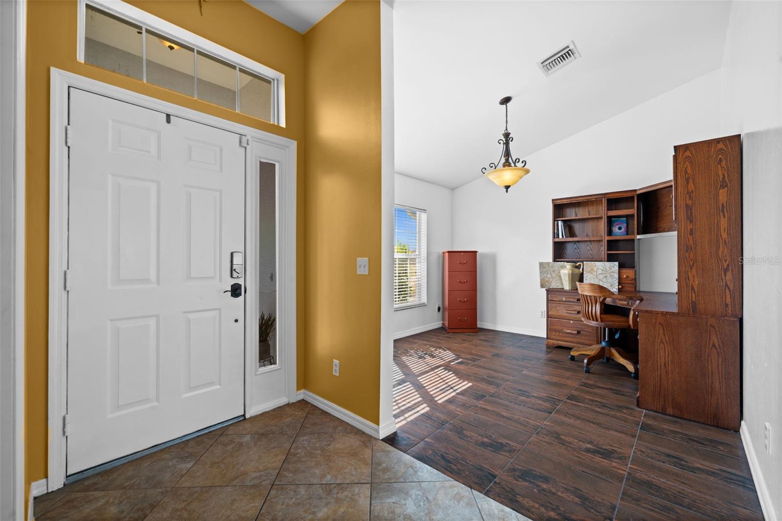 Image 8 of 37 For 121 11th Terrace