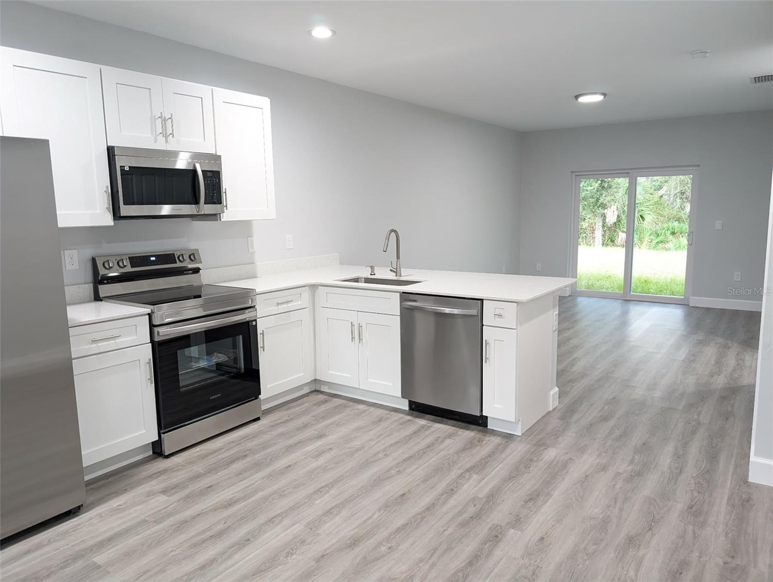 Image 2 of 17 For 17107 Belmont Avenue