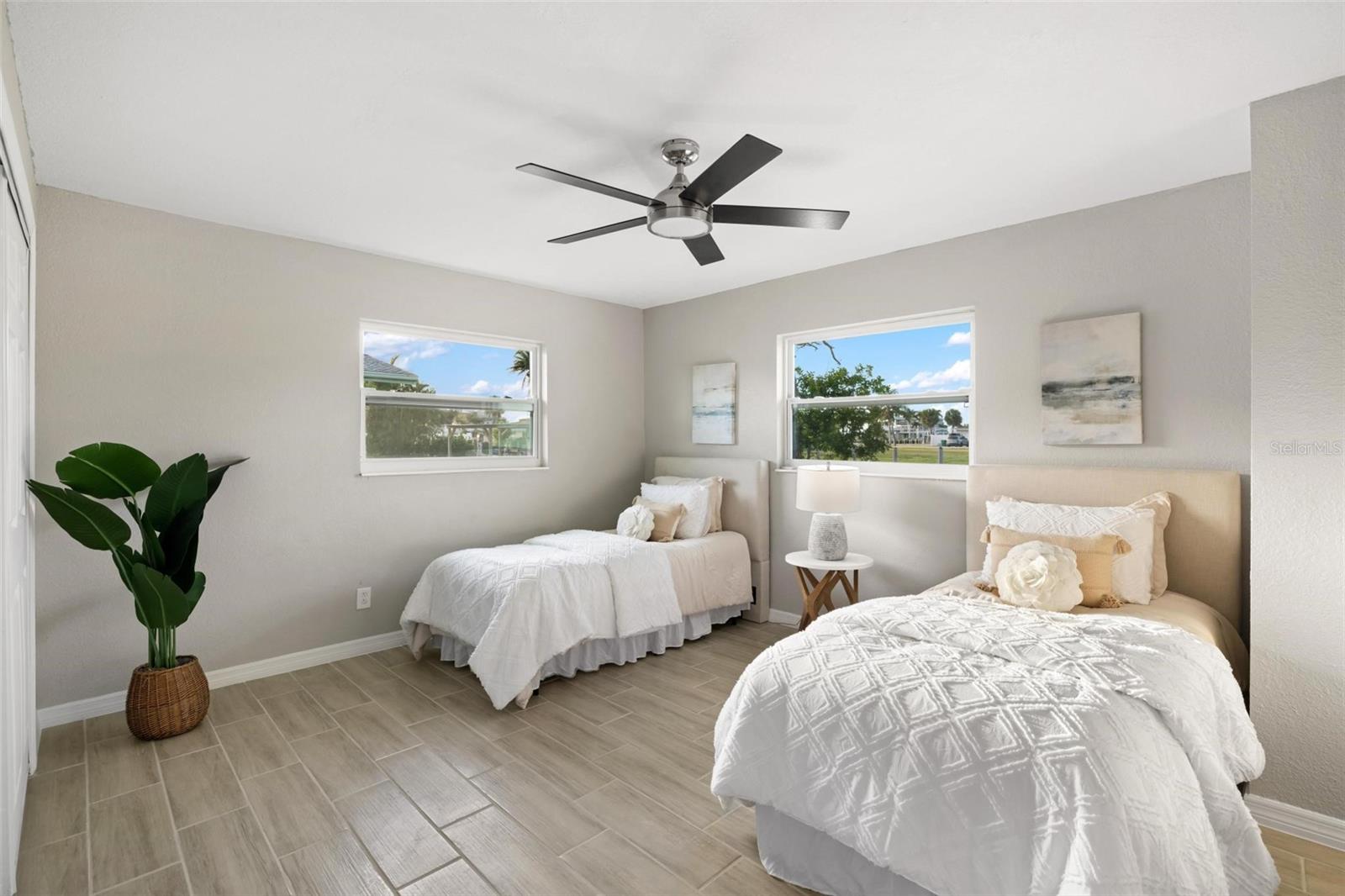 Image 32 of 62 For 1940 Pennsylvania Avenue