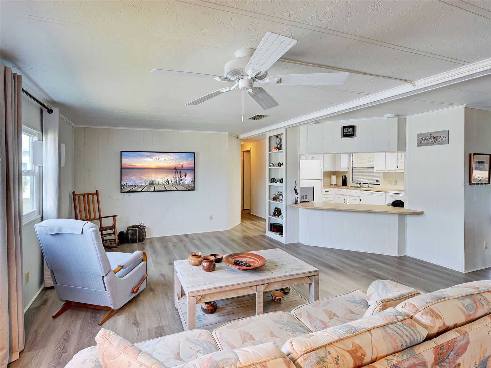 Image 10 of 23 For 2100 Kings Highway 1067