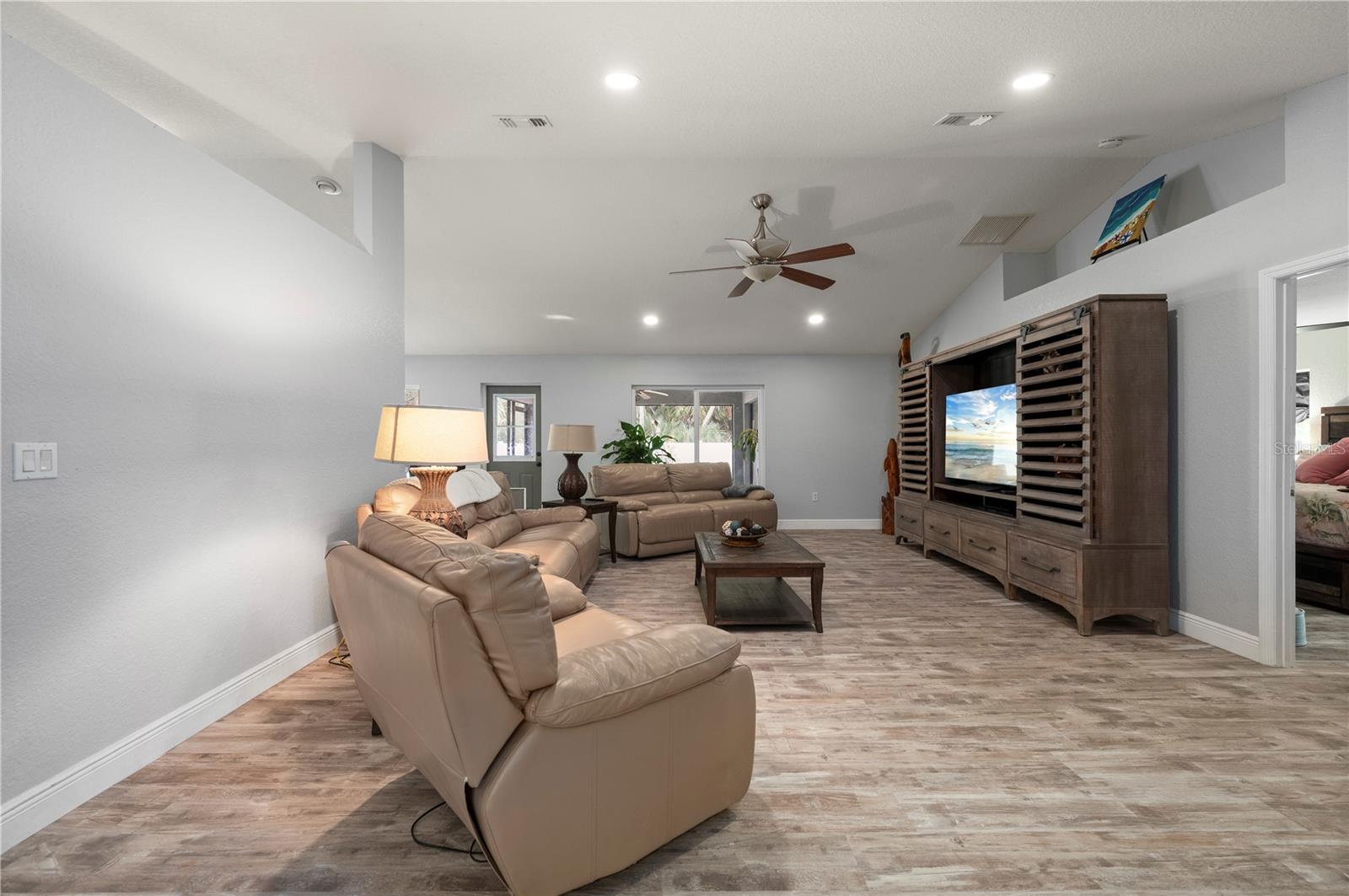 Image 24 of 62 For 5250 Sunnyvale Road