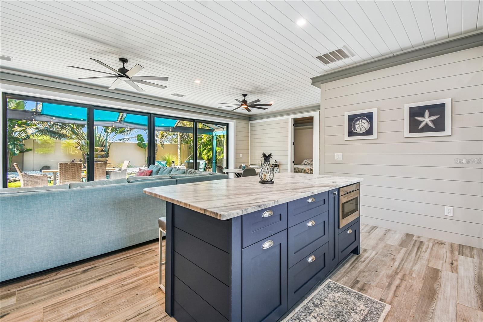 Image 18 of 63 For 8588 Sand Crane Circle