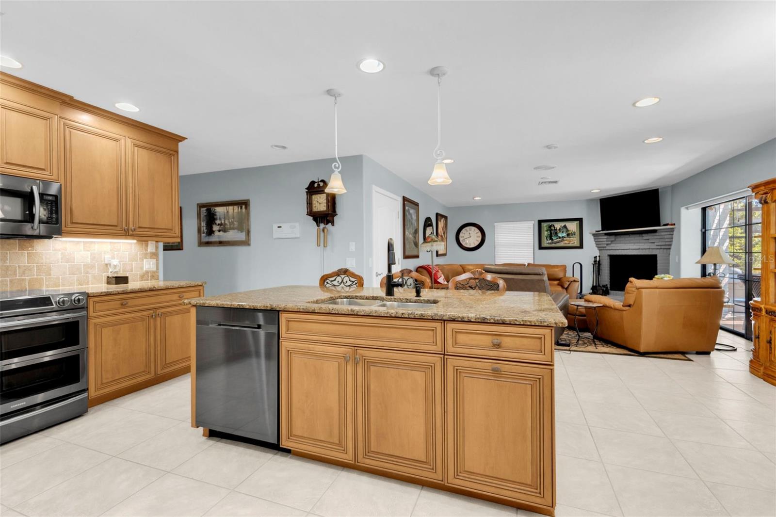 Image 14 of 76 For 24581 Nova Lane