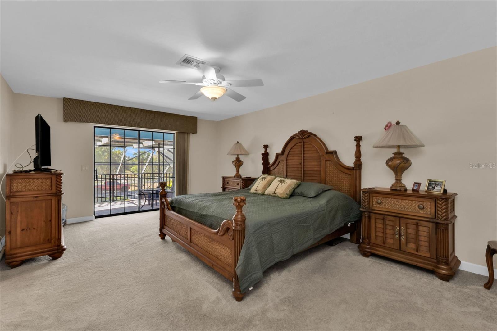 Image 18 of 76 For 24581 Nova Lane