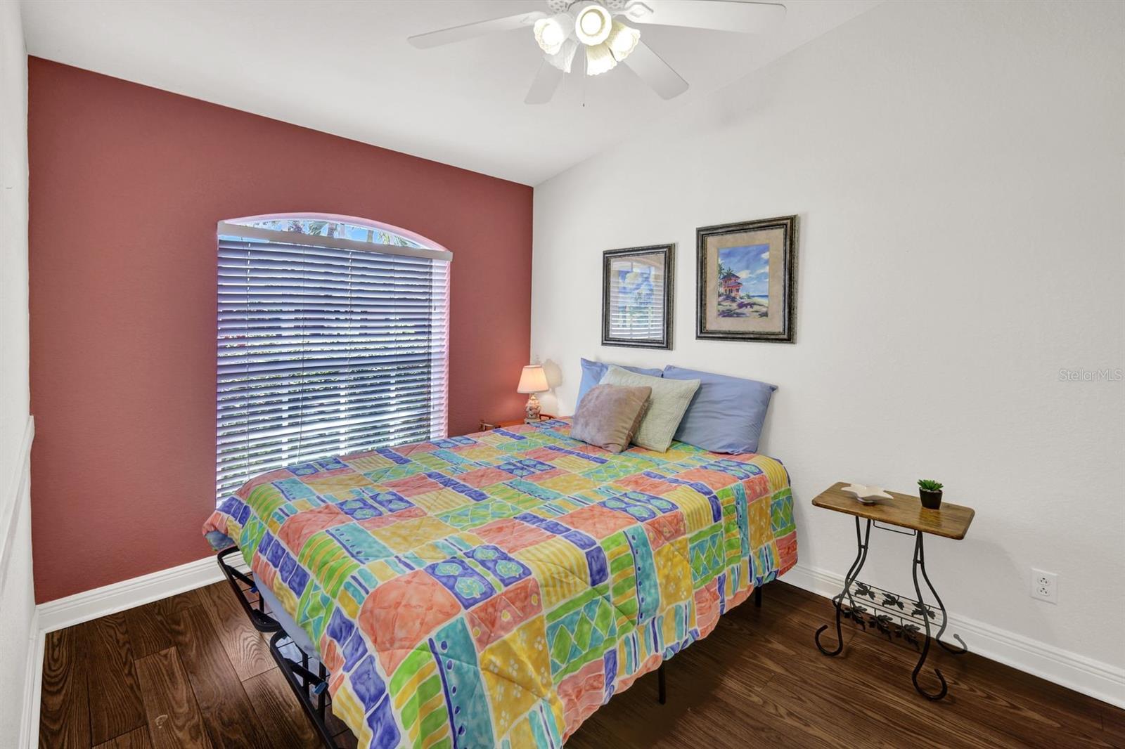 Image 19 of 33 For 1002 13th Avenue