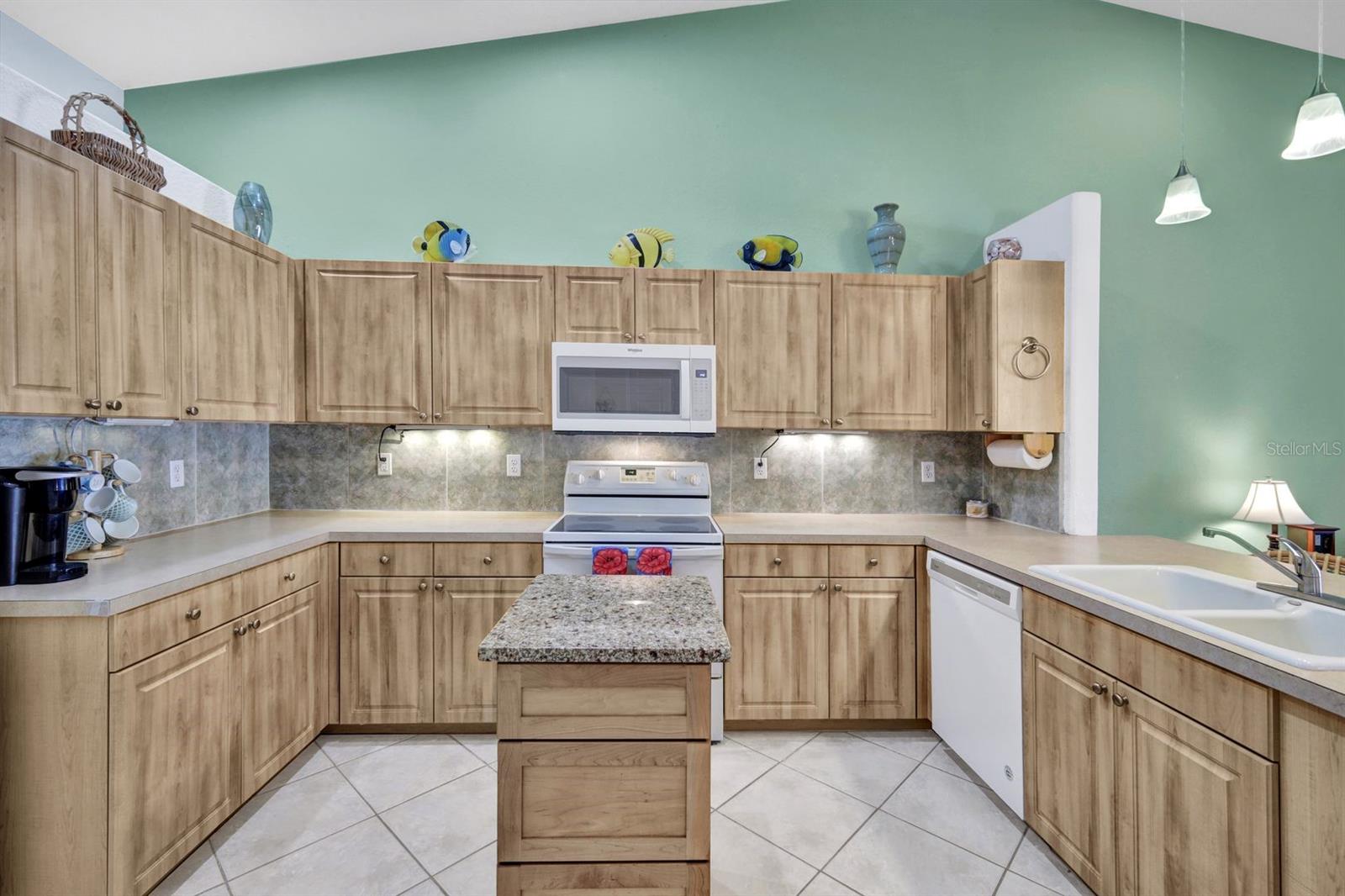 Image 8 of 33 For 1002 13th Avenue