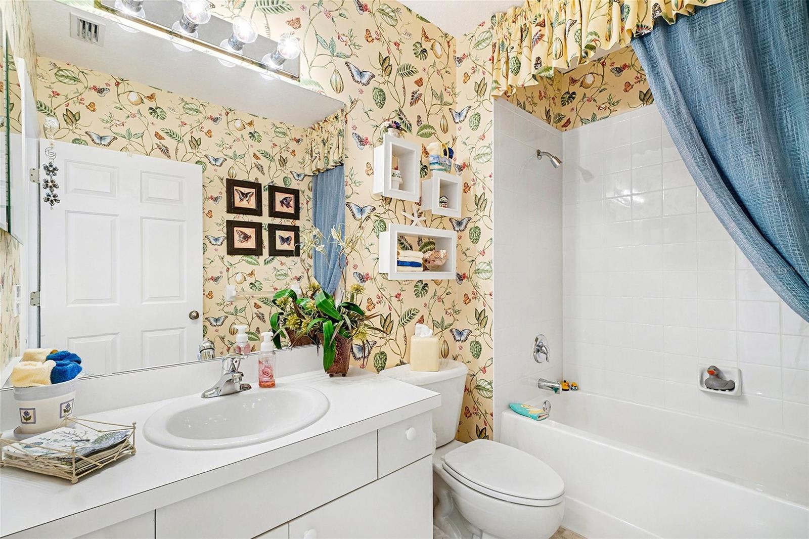 Image 19 of 52 For 19375 Water Oak Drive 303