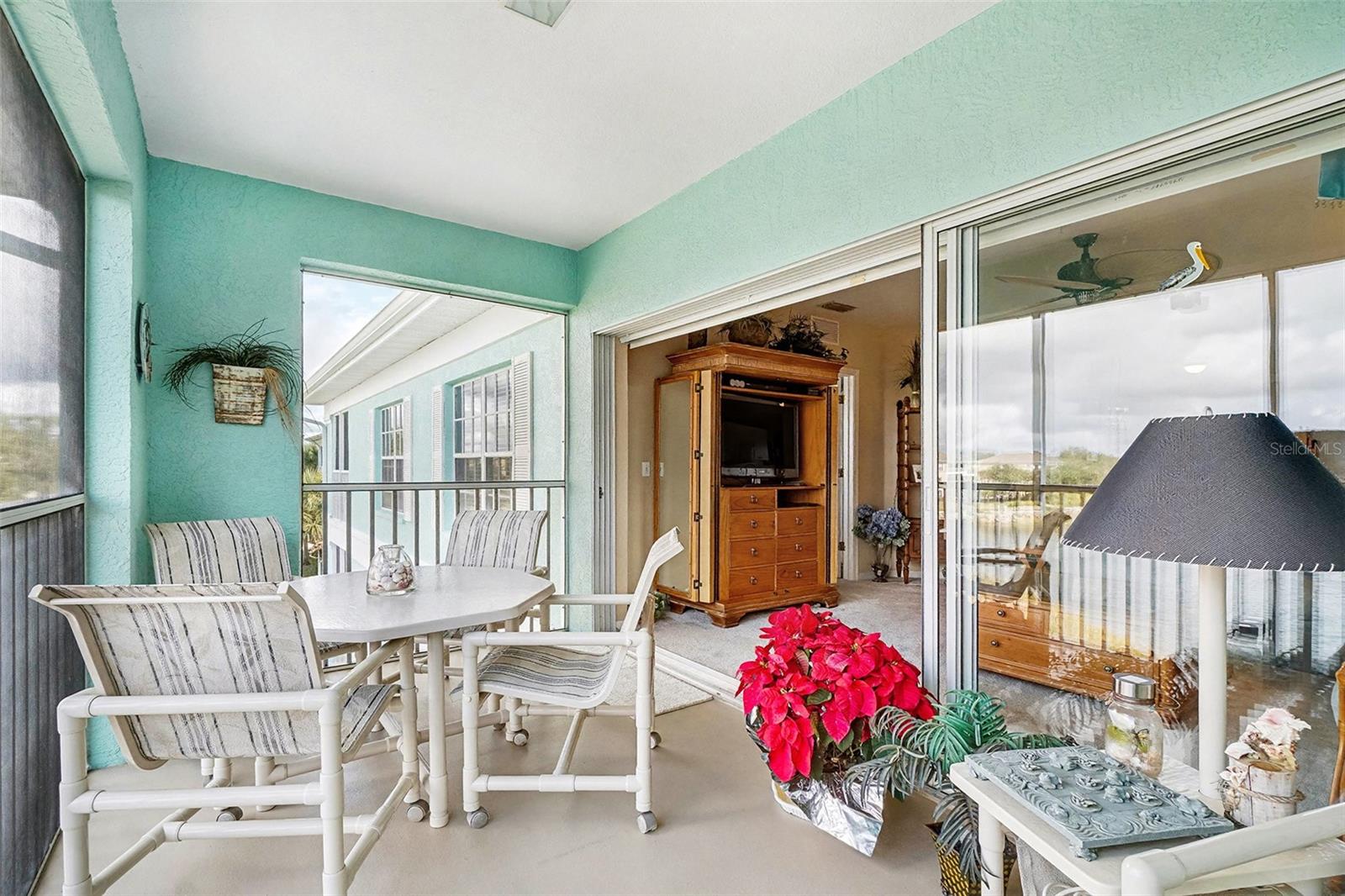 Image 22 of 52 For 19375 Water Oak Drive 303