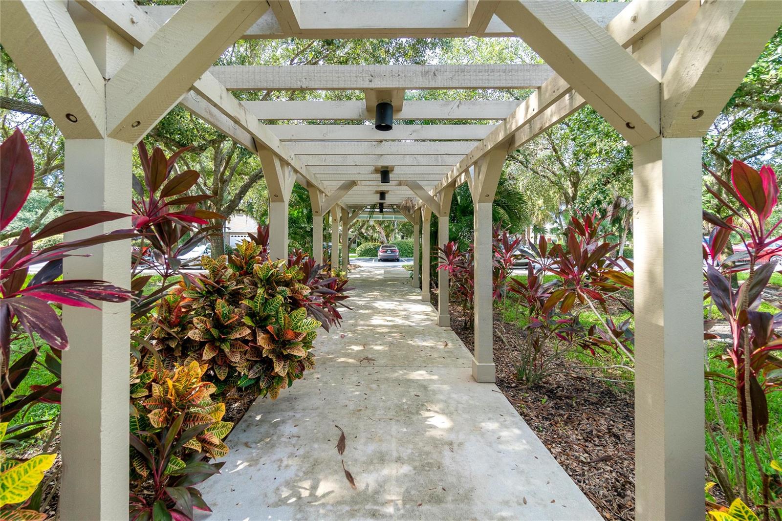 Image 27 of 52 For 19375 Water Oak Drive 303