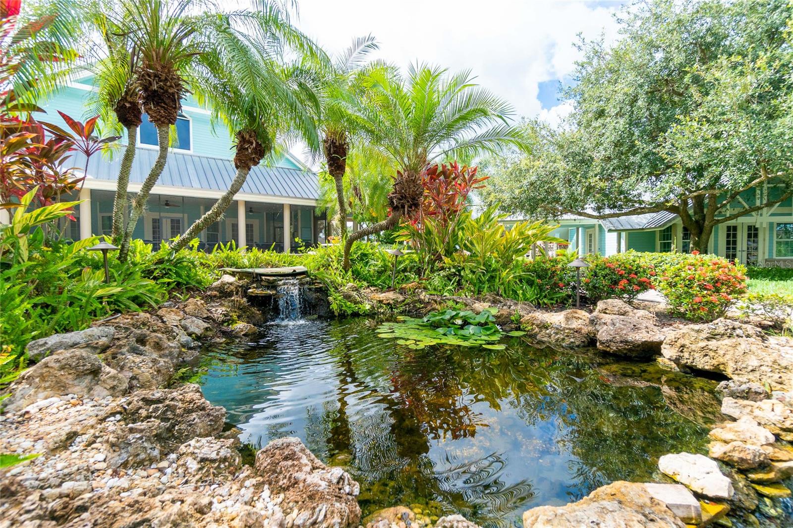 Image 28 of 52 For 19375 Water Oak Drive 303