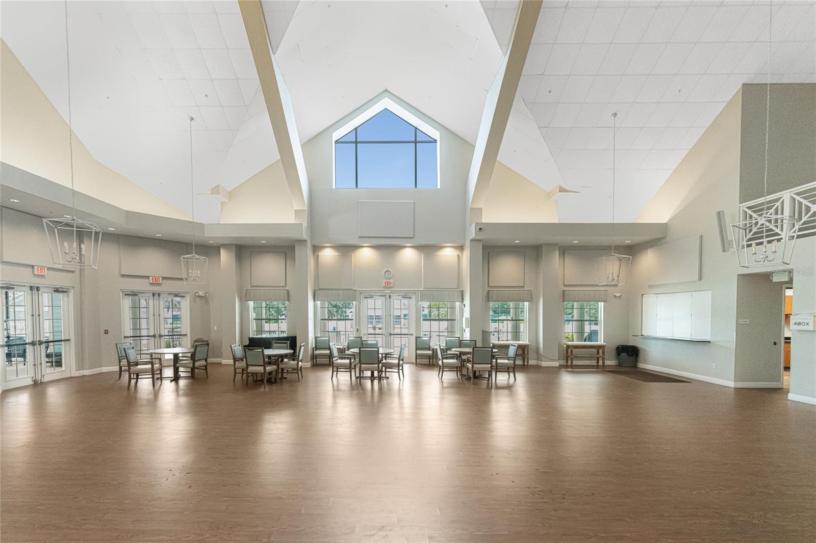 Image 32 of 52 For 19375 Water Oak Drive 303