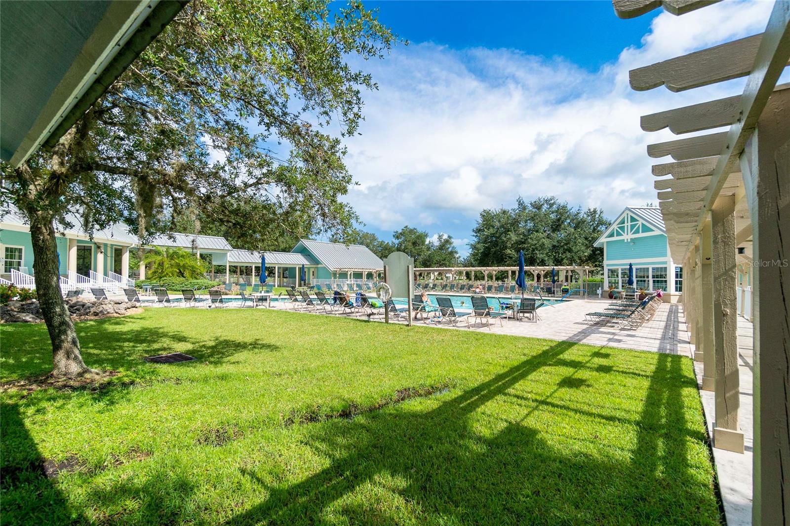 Image 40 of 52 For 19375 Water Oak Drive 303