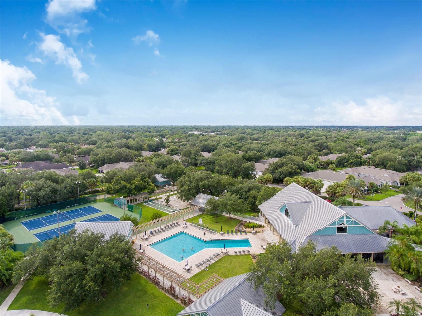 Image 51 of 52 For 19375 Water Oak Drive 303