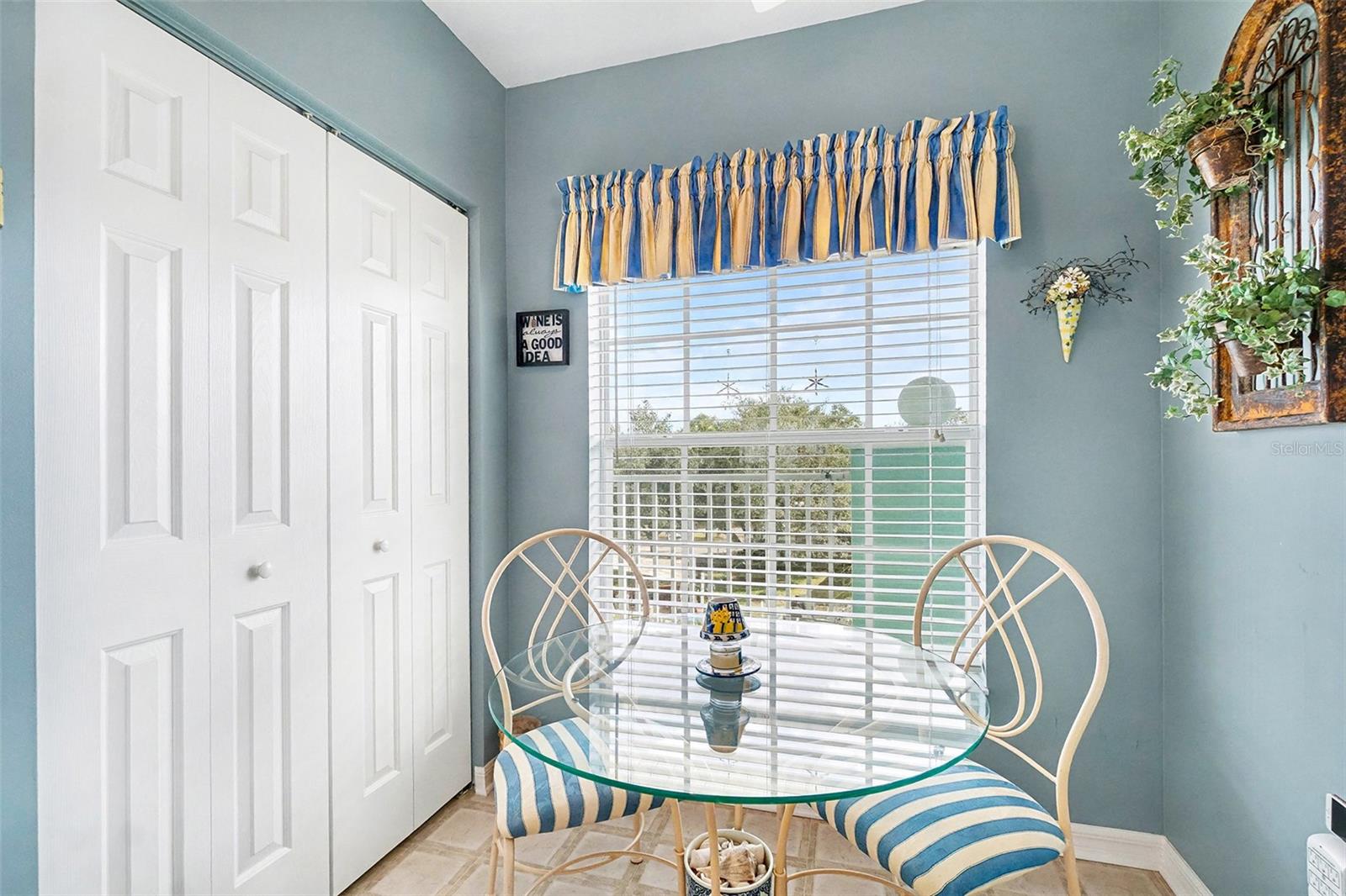 Image 6 of 52 For 19375 Water Oak Drive 303