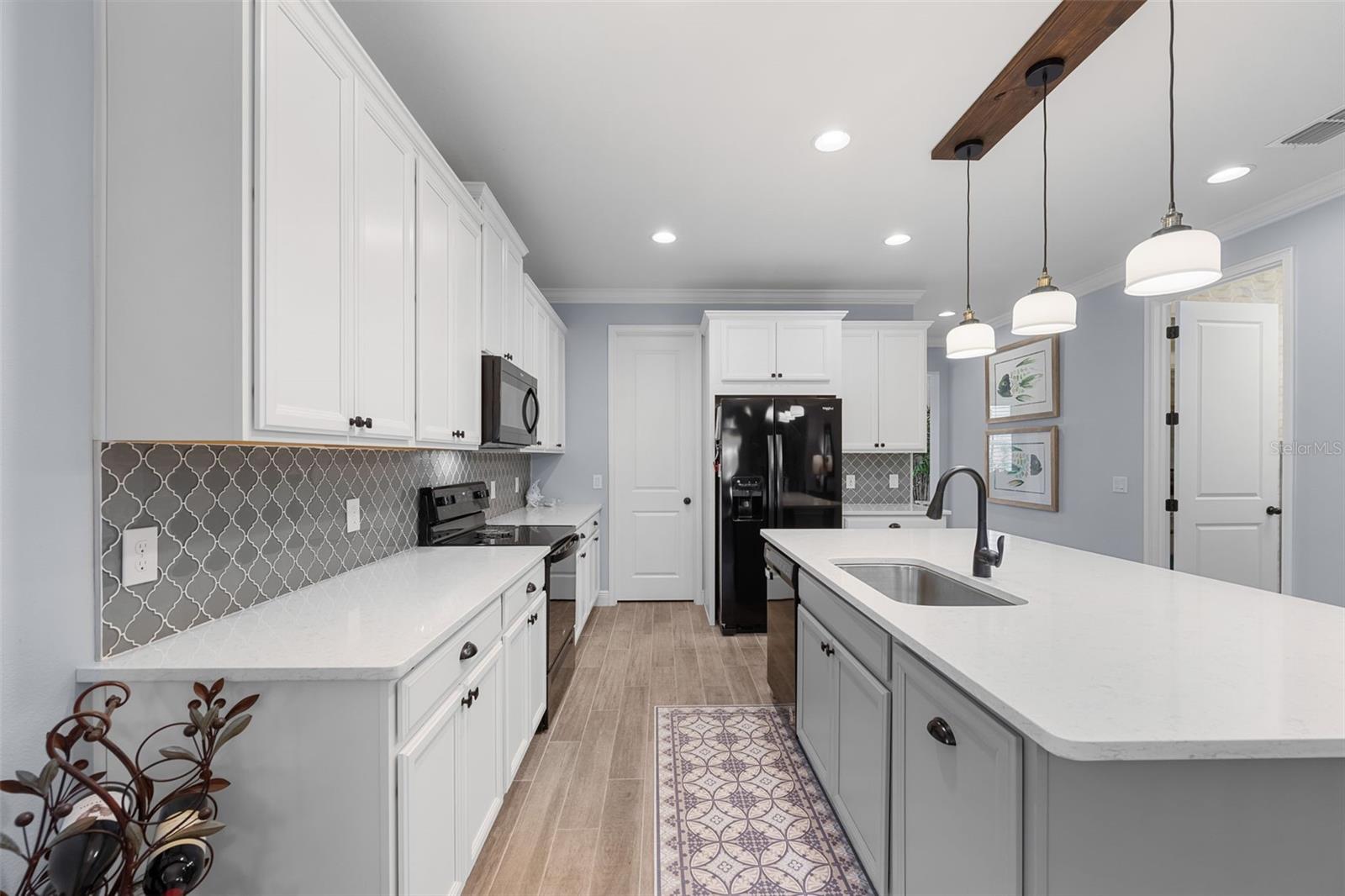 Image 8 of 28 For 20333 Minuet Place