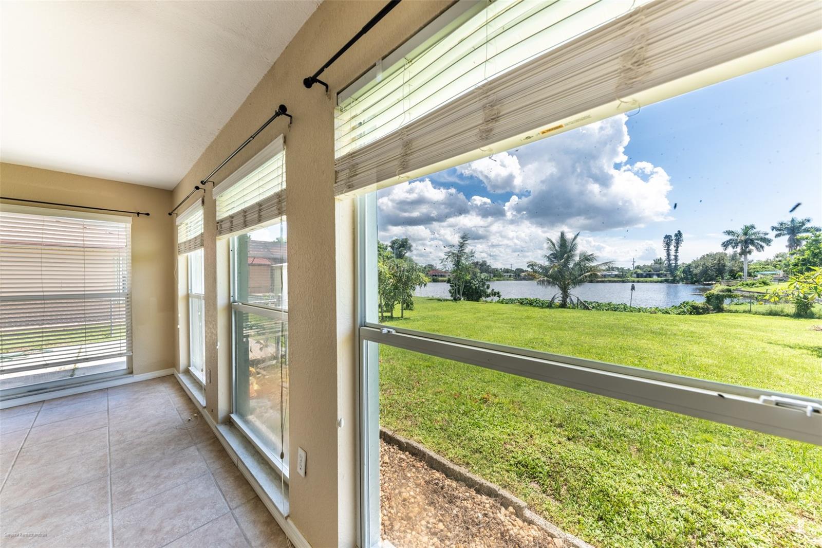 Image 29 of 54 For 2498 Abscott Street