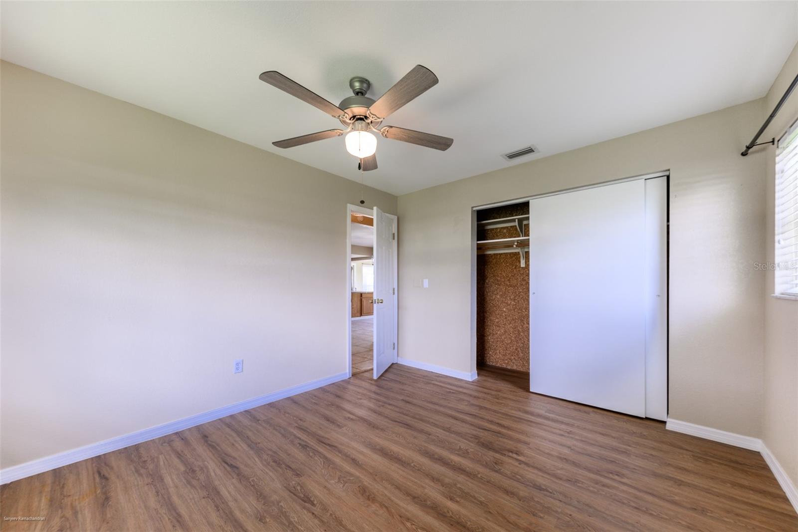 Image 40 of 54 For 2498 Abscott Street