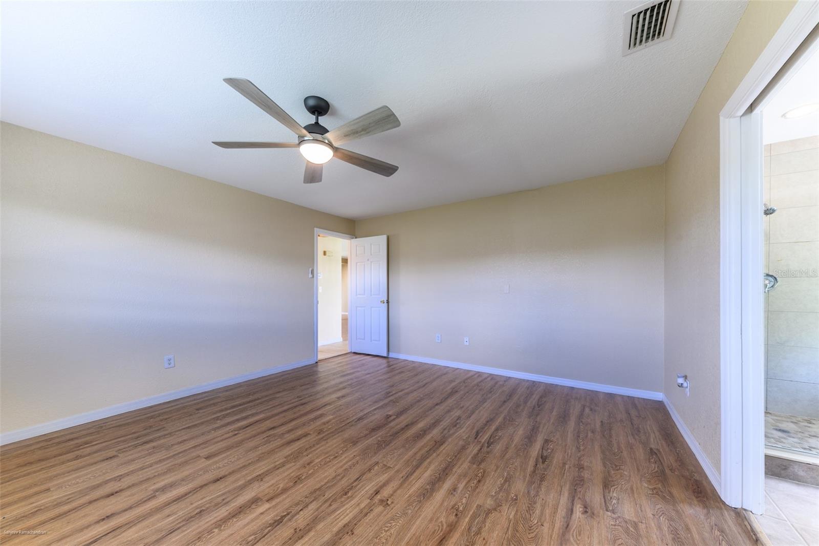 Image 48 of 54 For 2498 Abscott Street