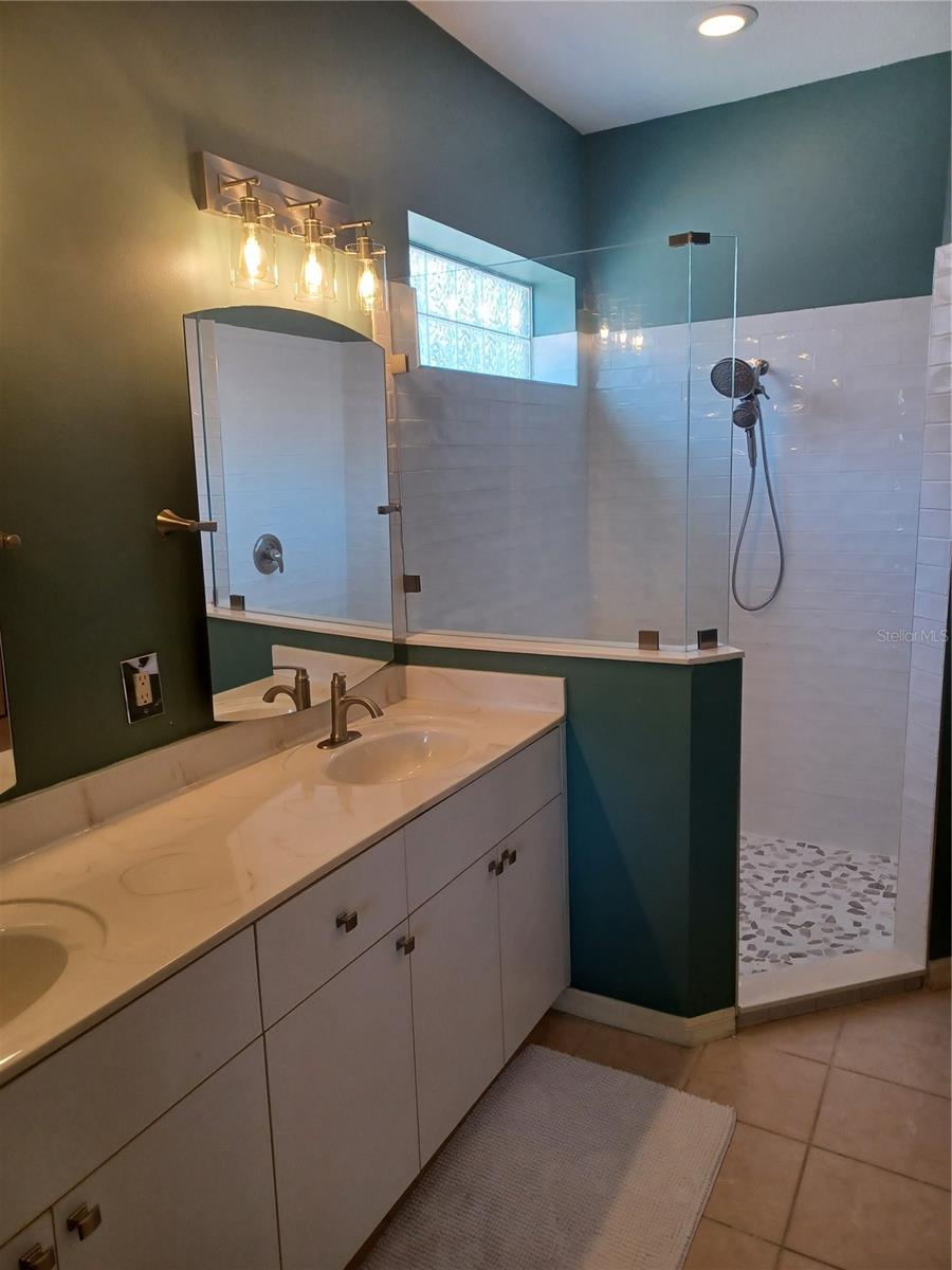 Image 34 of 58 For 20768 Tisbury Lane