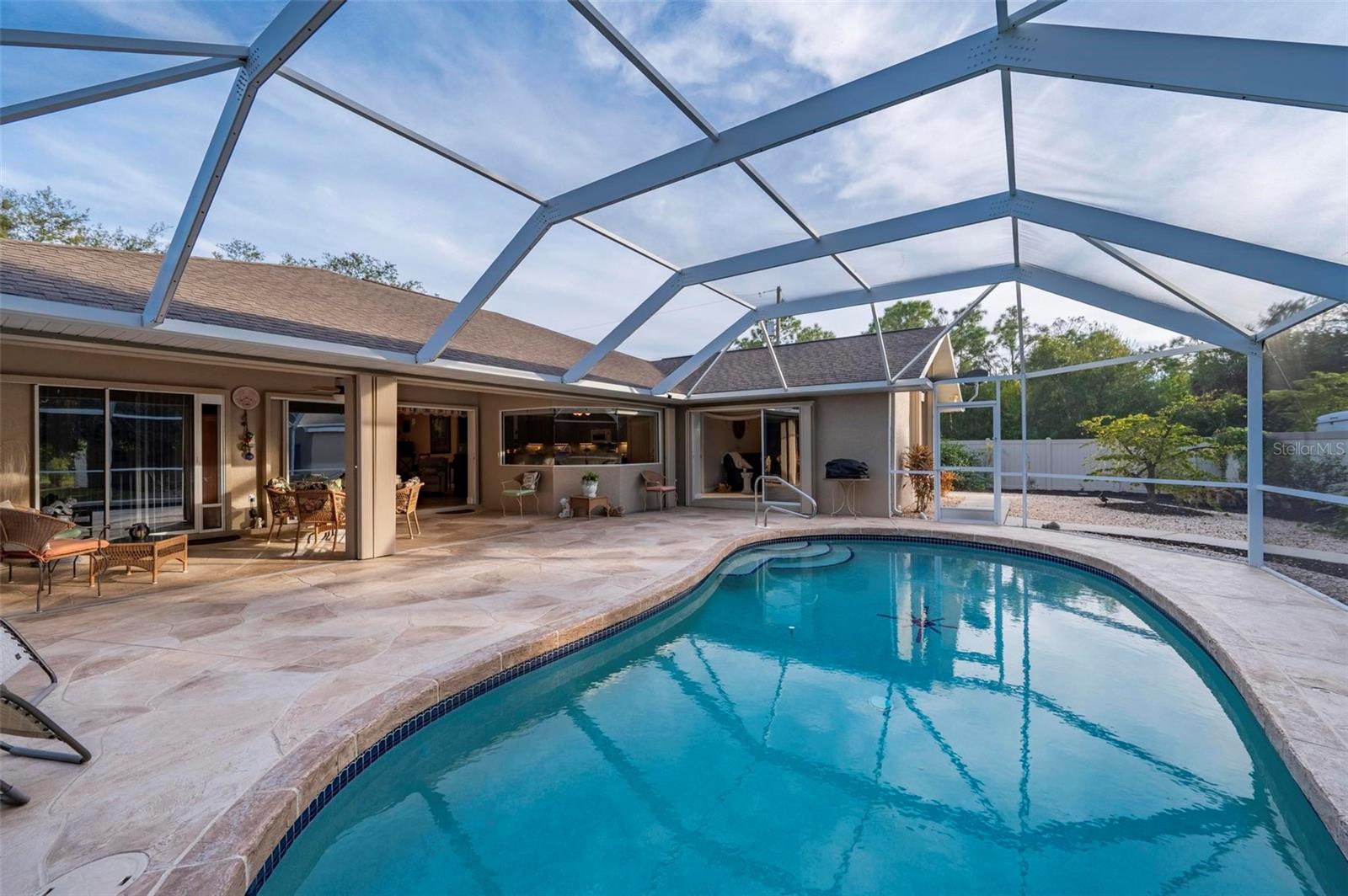 Image 43 of 96 For 407 Orlando Boulevard